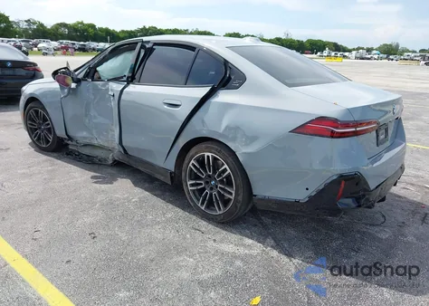 2025 BMW 530 I from USA, damaged, VIN WBA43FJ01SCU85208